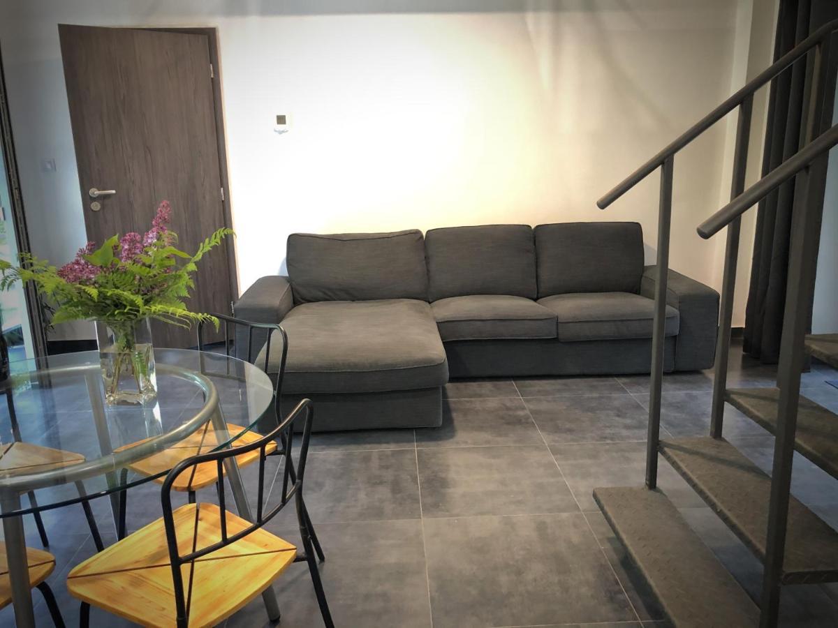 Mezonetový apartmán s terasou na samotě v lese Vlkava Exterior foto